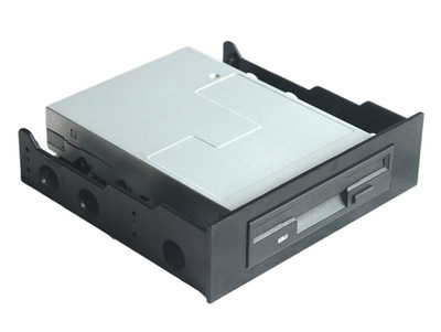 品質(zhì)升級(jí)，存儲(chǔ)無(wú)憂(yōu)——探秘東莞市常平展欣電子銷(xiāo)售部的5.25寸光驅(qū)位塑膠硬盤(pán)轉(zhuǎn)接支架